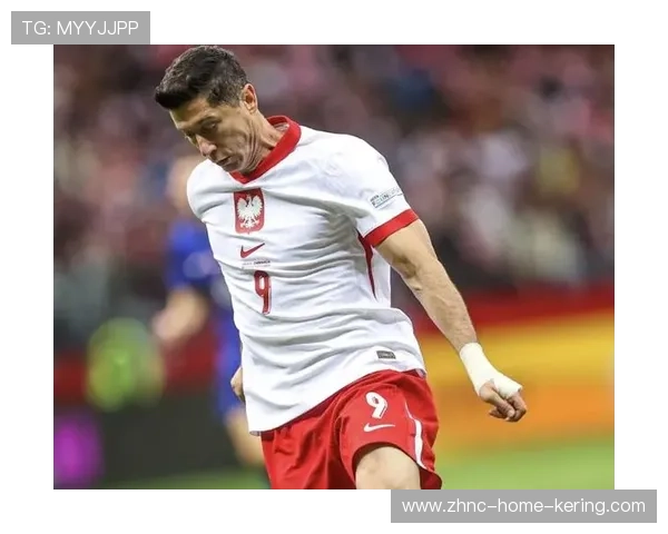 波兰队欧洲杯表现平平,莱万多夫斯基状态低迷,波兰足球队莱万 波兰队欧洲杯表现平平,莱万多夫斯基状态低迷,波兰足球队莱万